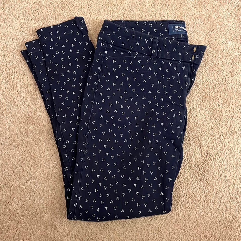 Old navy pixie pants size 2 ankle mid rise navy blue ditzy